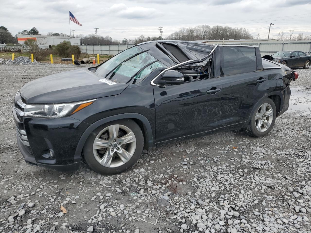 2018 TOYOTA HIGHLANDER