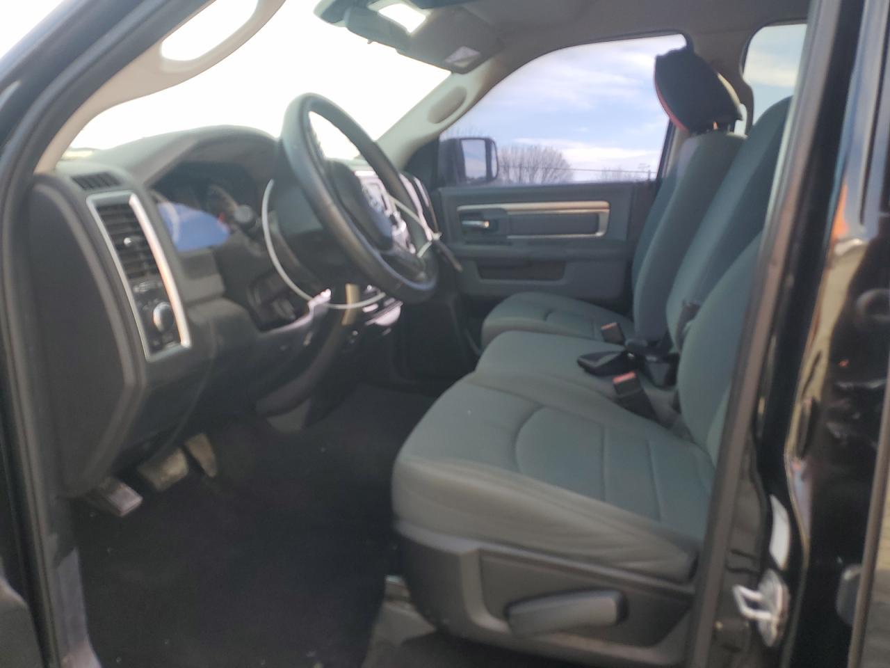 2017 RAM 1500 SLT - Фото 7
