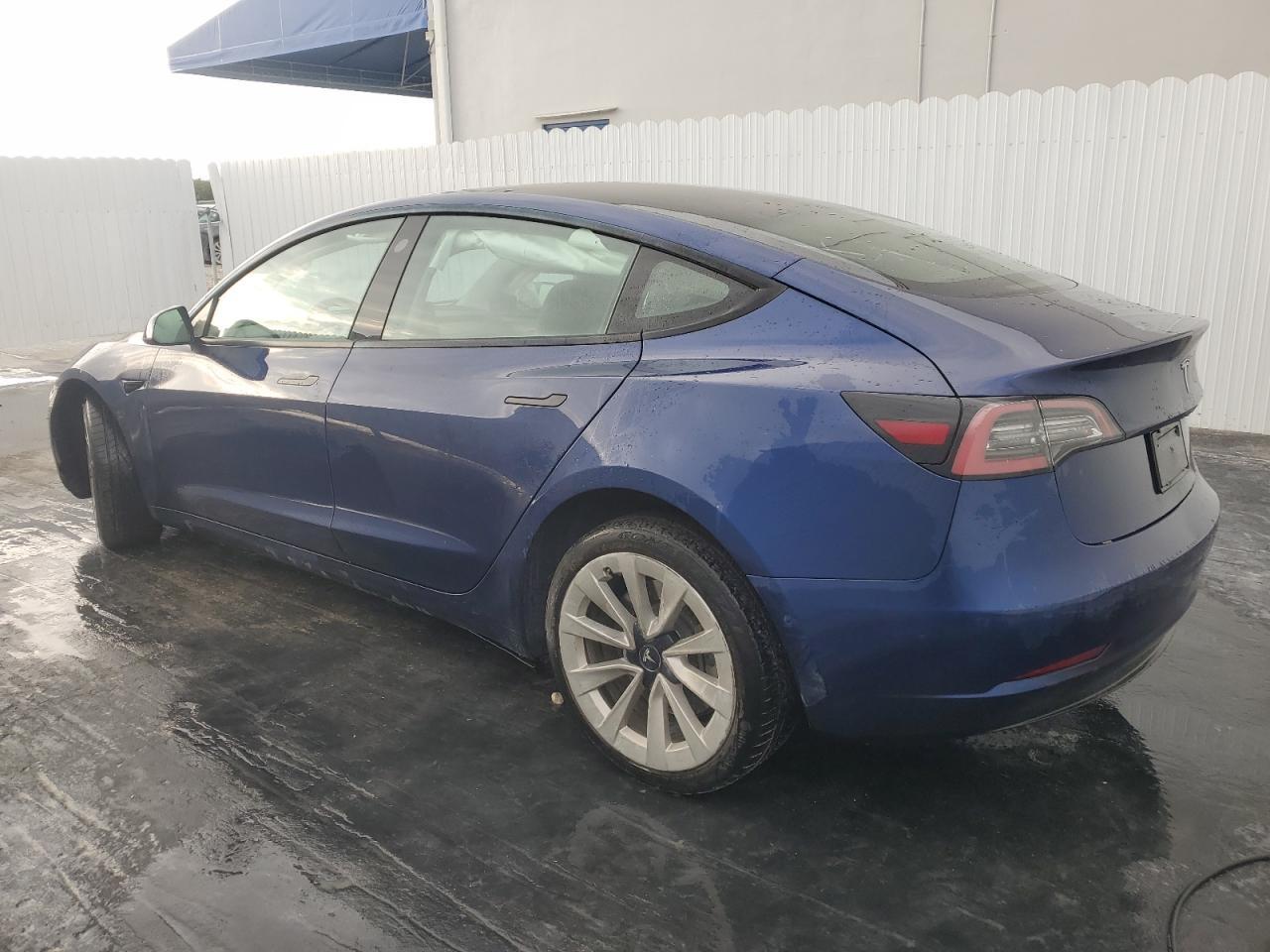 2022 TESLA MODEL 3 - Image 2