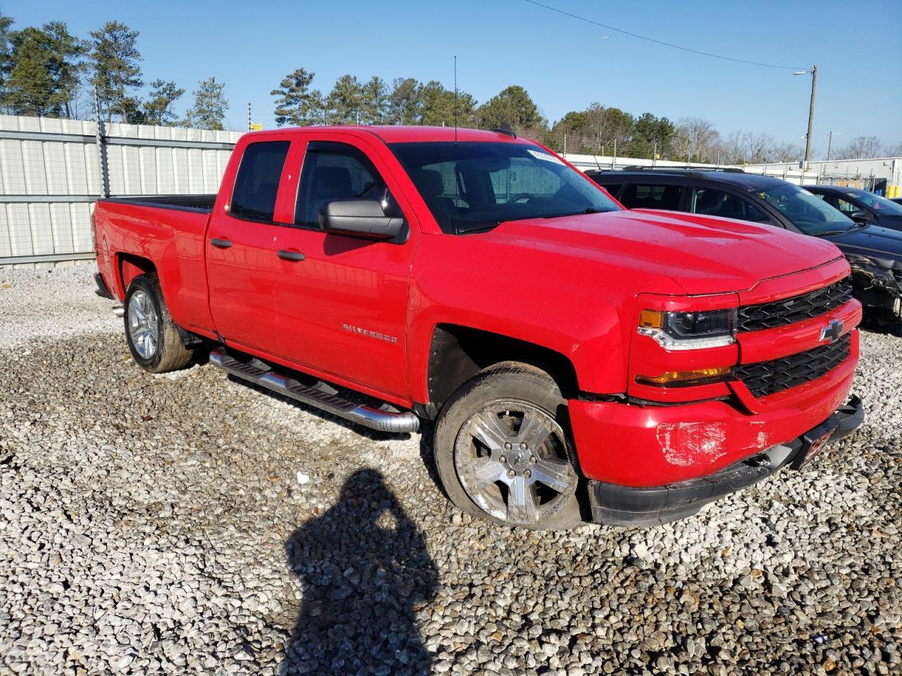 2017 CHEVROLET SILVERADO - Image 4