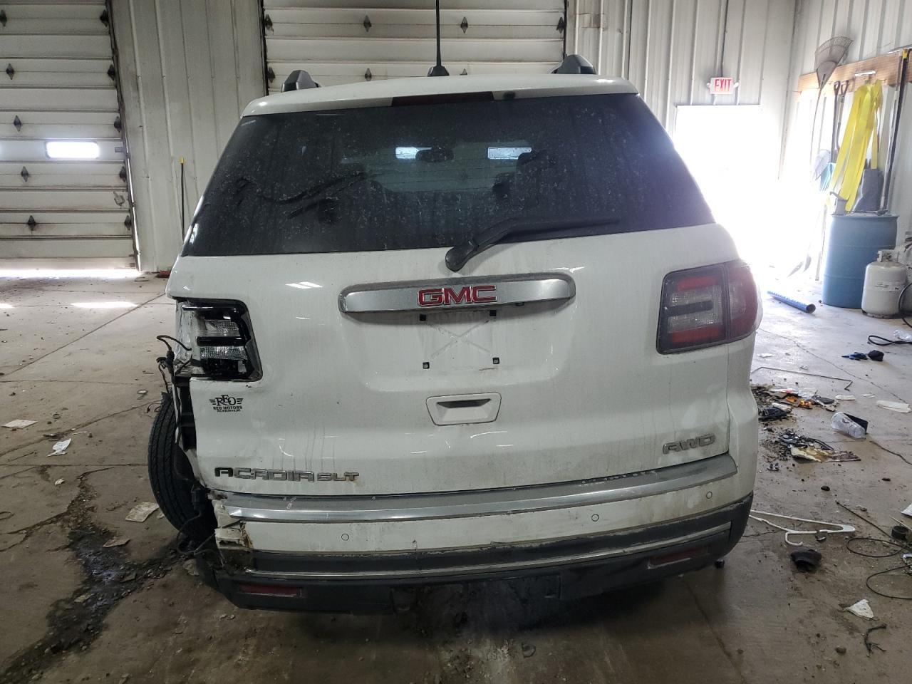 2016 GMC ACADIA SLT - Image 6