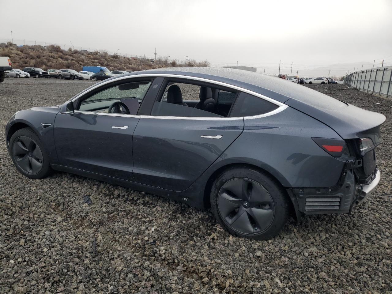 2019 TESLA MODEL 3 - Фото 2