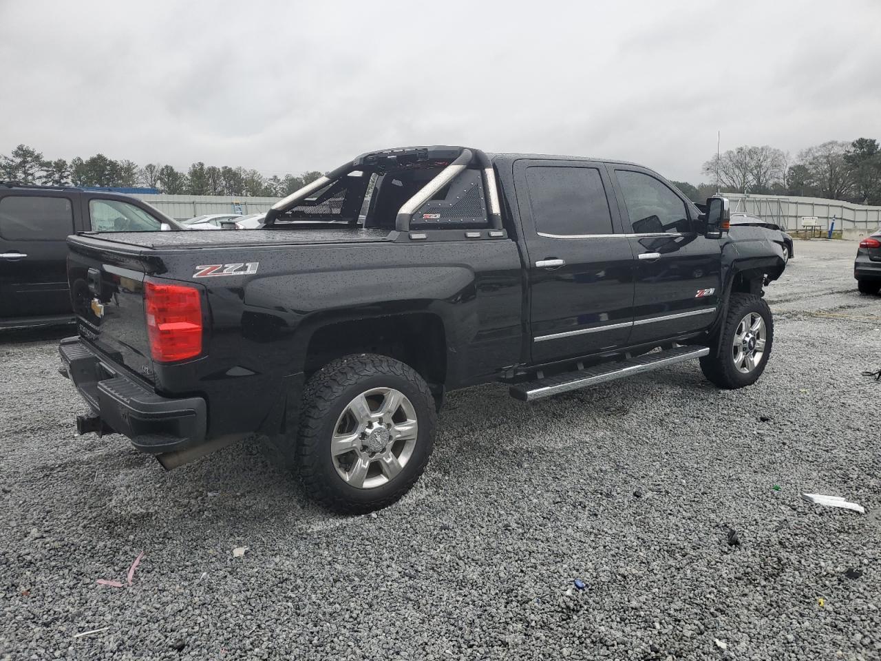 2017 CHEVROLET SILVERADO - Фото 3