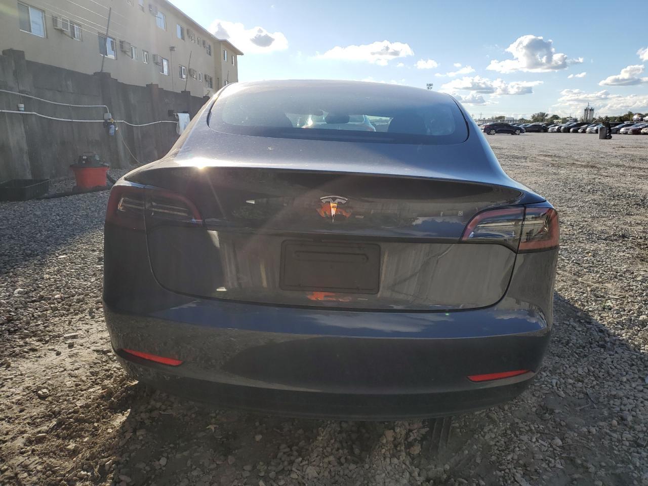 2023 TESLA MODEL 3 - Фото 6