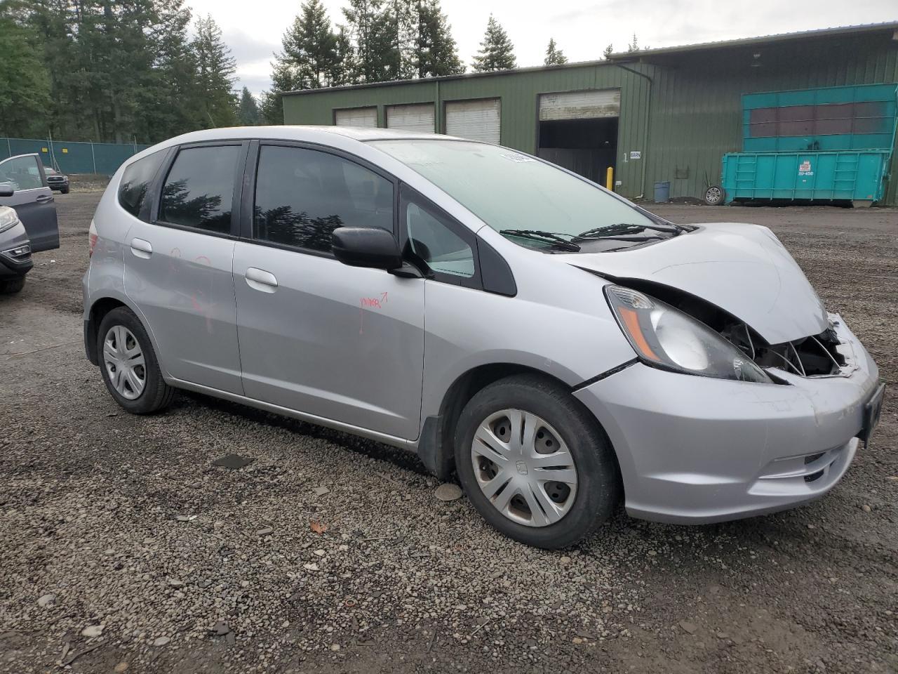 2011 HONDA FIT - Фото 4