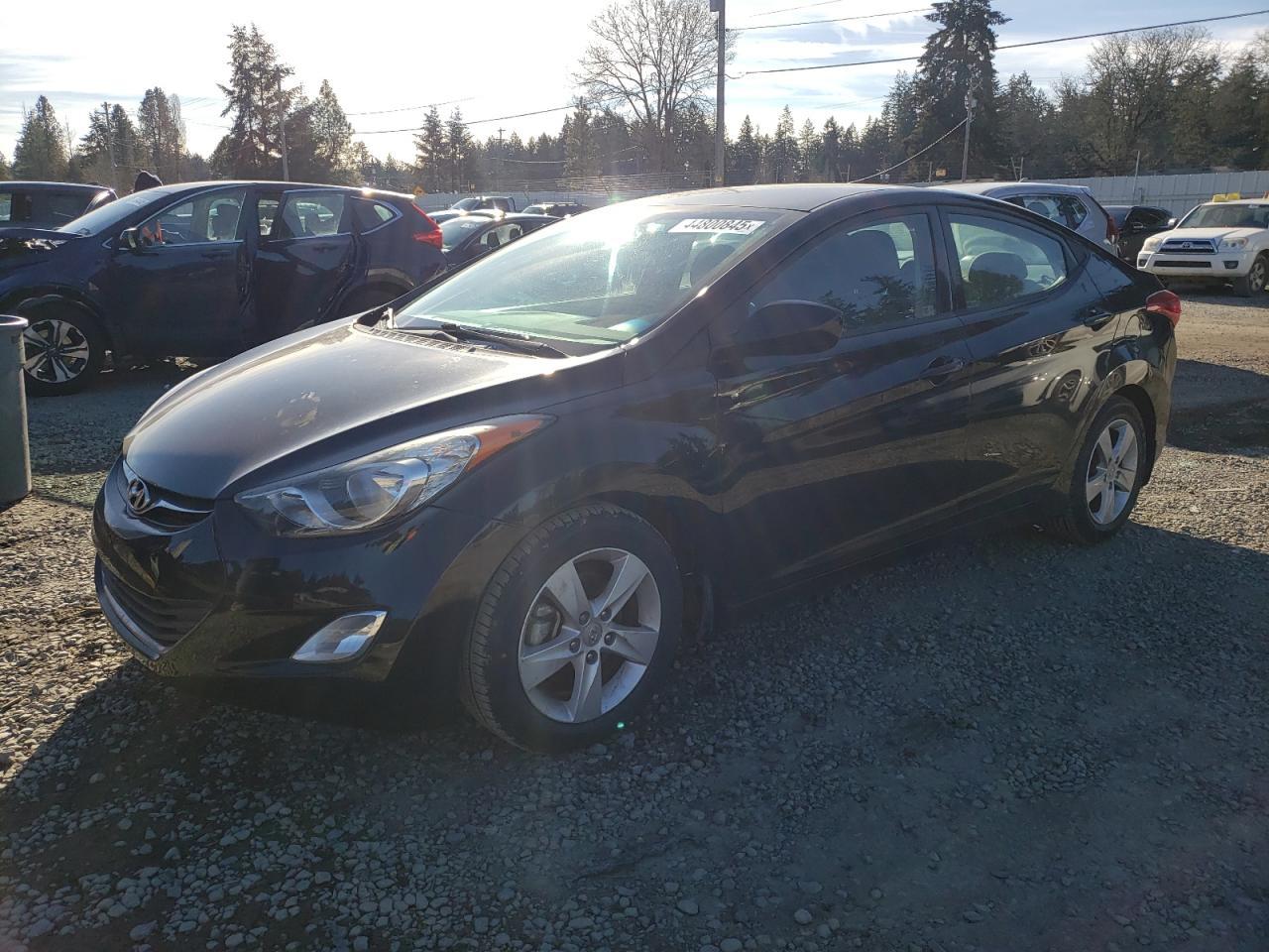2013 HYUNDAI ELANTRA GL