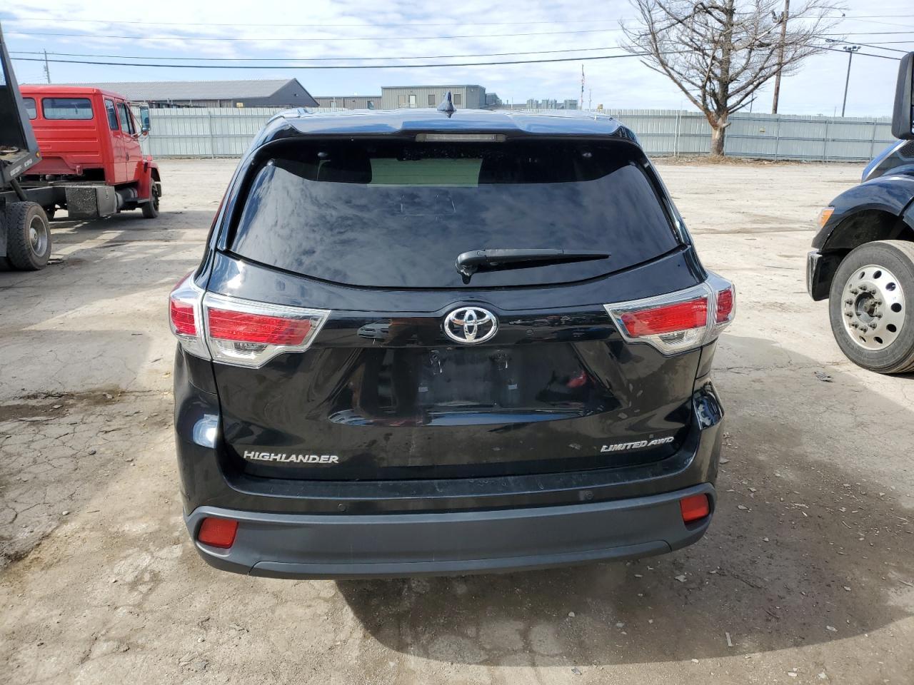 2015 TOYOTA HIGHLANDER - Фото 6