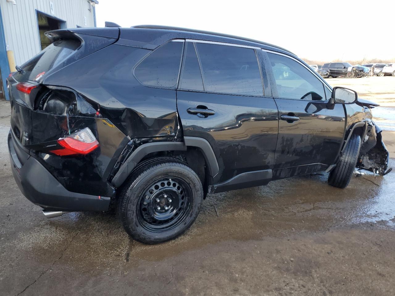2021 TOYOTA RAV4 LE - Image 3