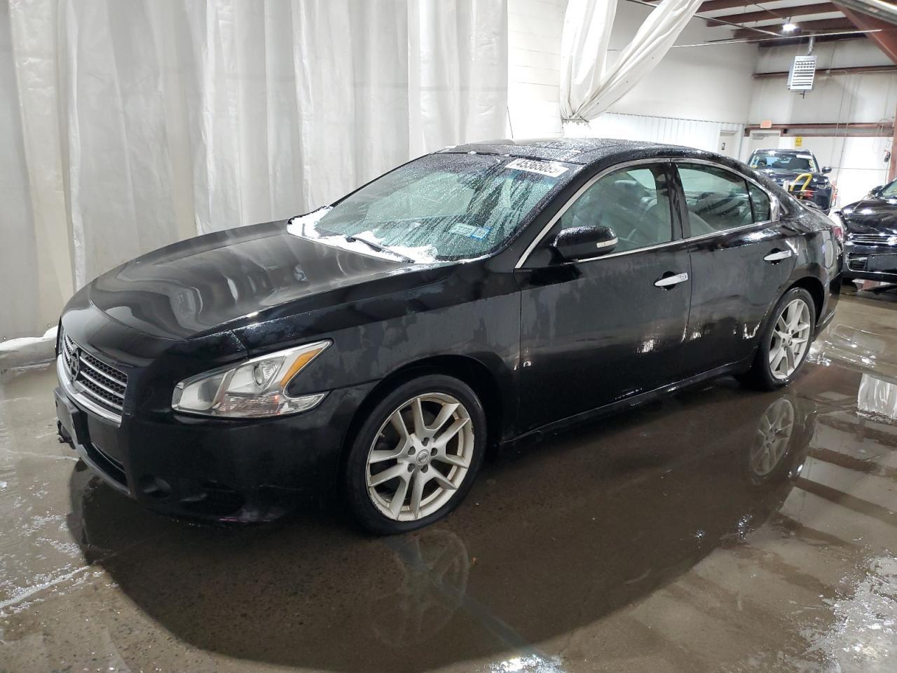2011 NISSAN MAXIMA S