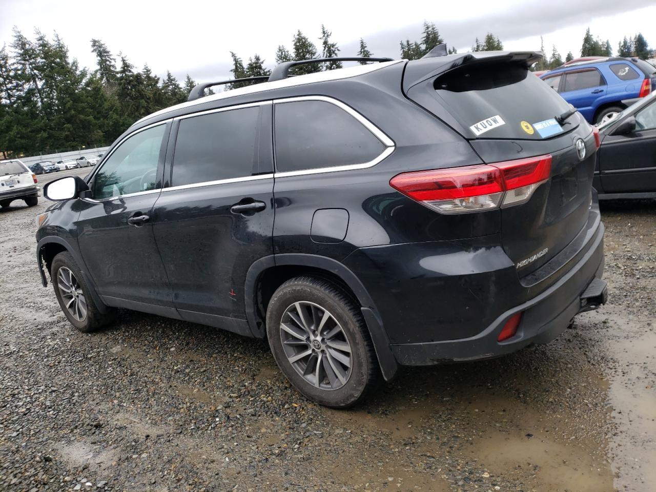 2019 TOYOTA HIGHLANDER - Image 2