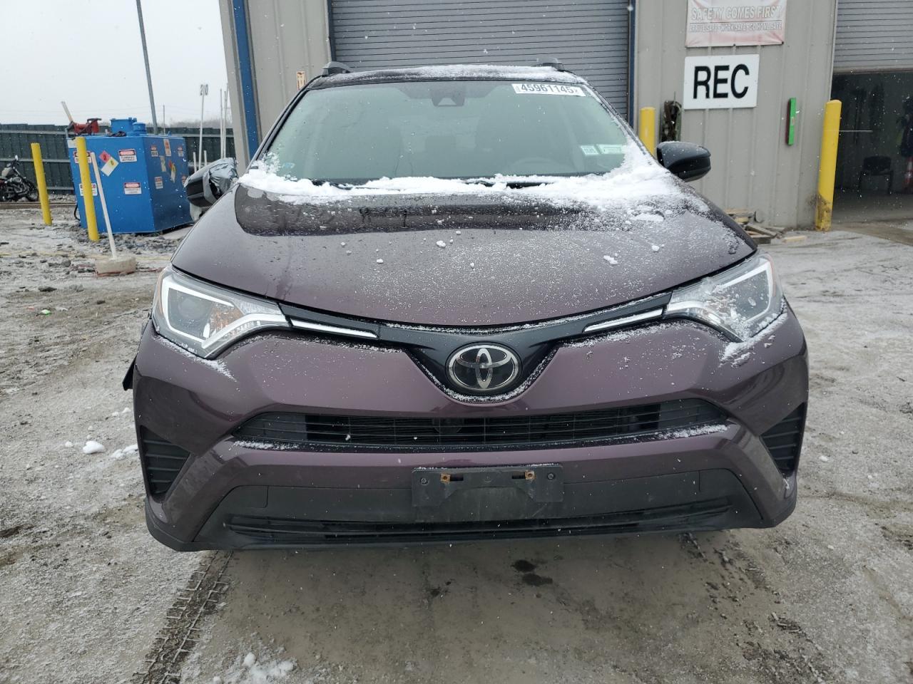 2017 TOYOTA RAV4 LE - Image 5