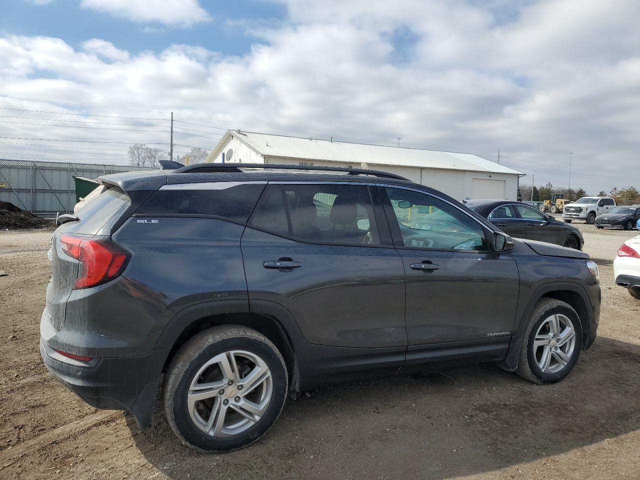 2018 GMC TERRAIN SL - Image 3