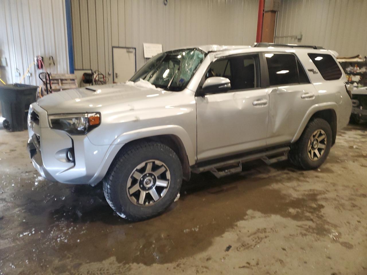 2020 TOYOTA 4RUNNER SR