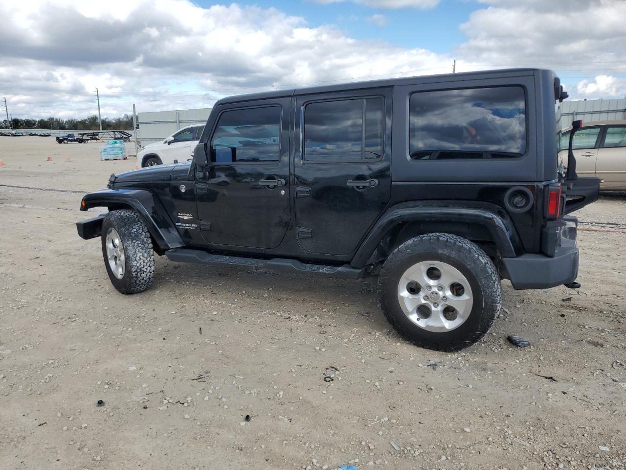 2015 JEEP WRANGLER U - Фото 2