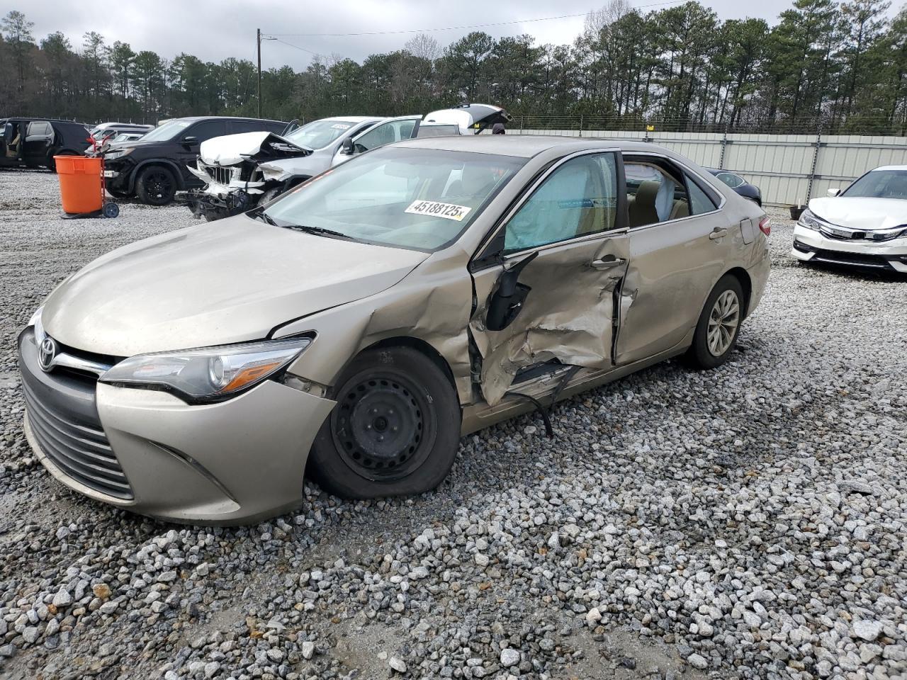 2016 TOYOTA CAMRY LE