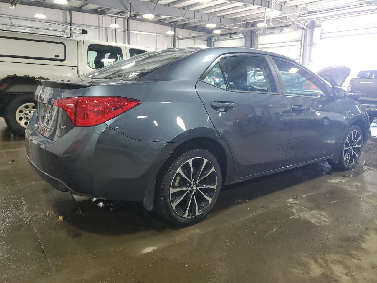 2018 TOYOTA COROLLA L - Фото 3