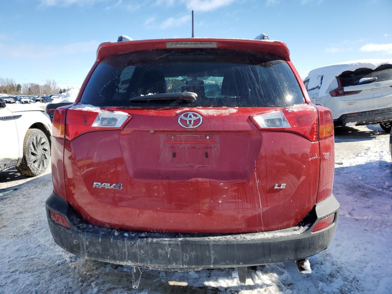 2015 TOYOTA RAV4 LE - Фото 6
