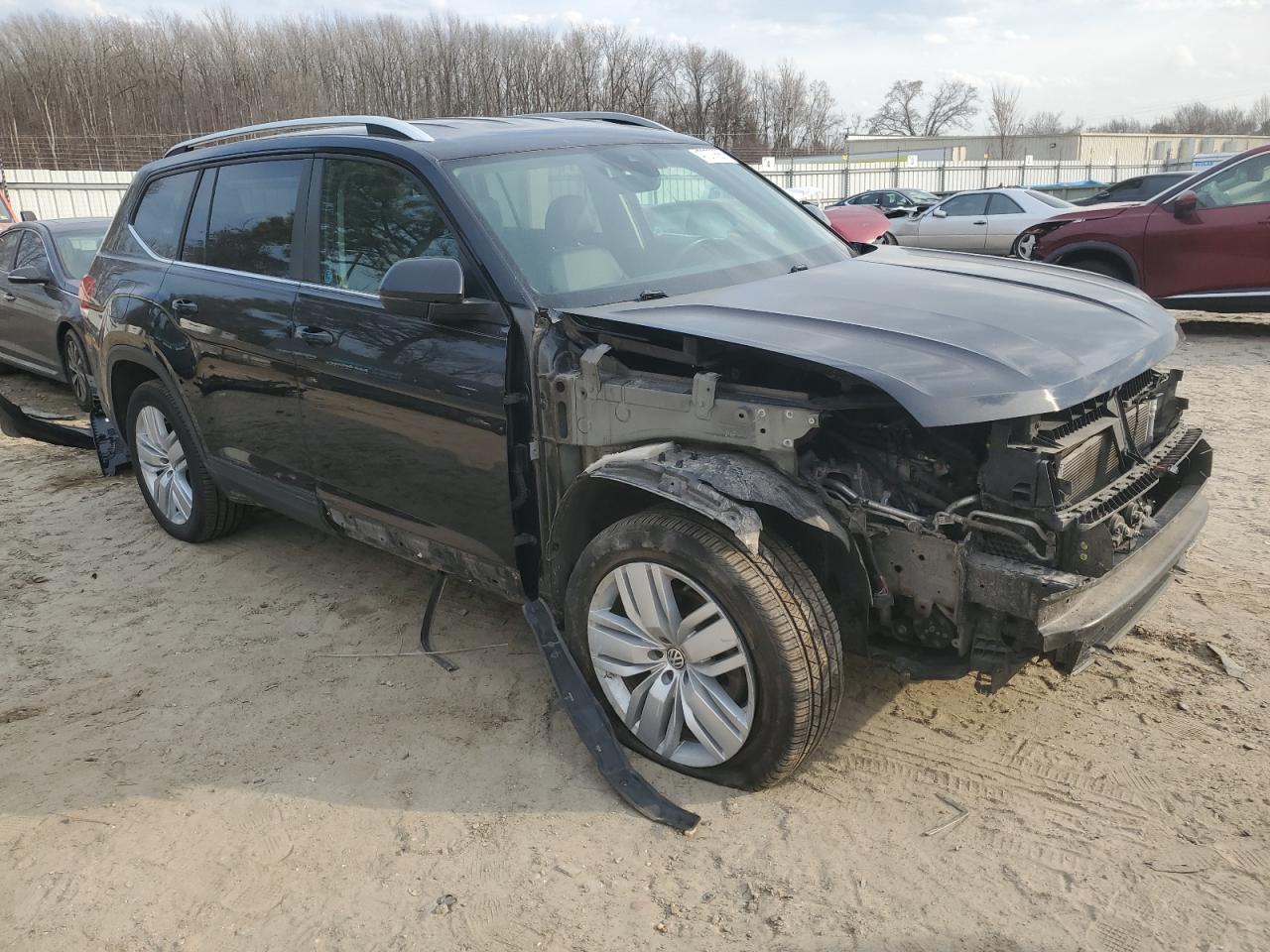 2019 VOLKSWAGEN ATLAS SE - Image 4