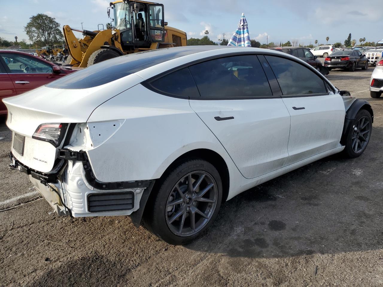 2023 TESLA MODEL 3 - Фото 3