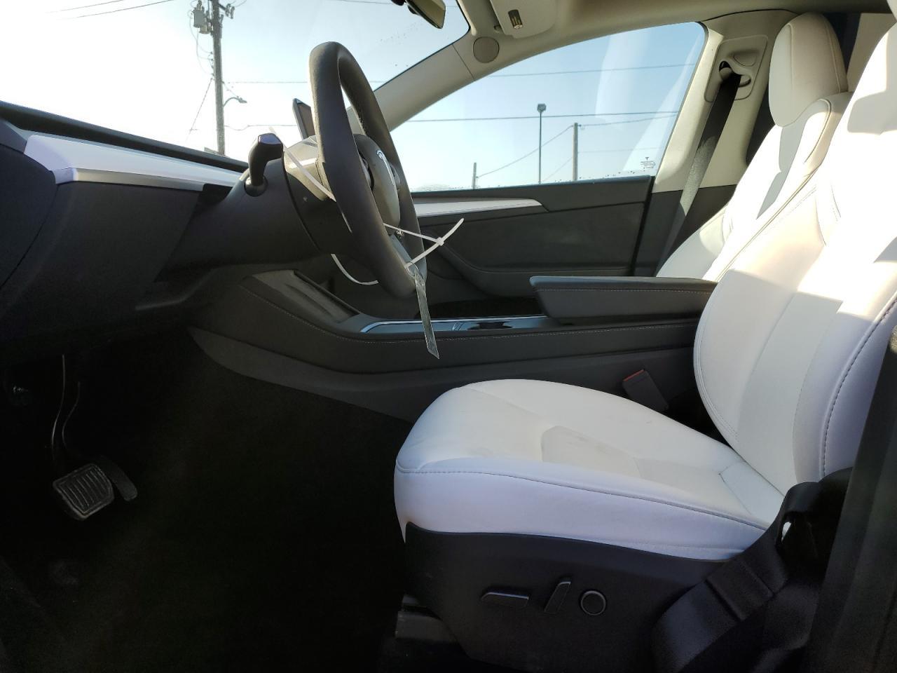 2023 TESLA MODEL Y - Фото 7