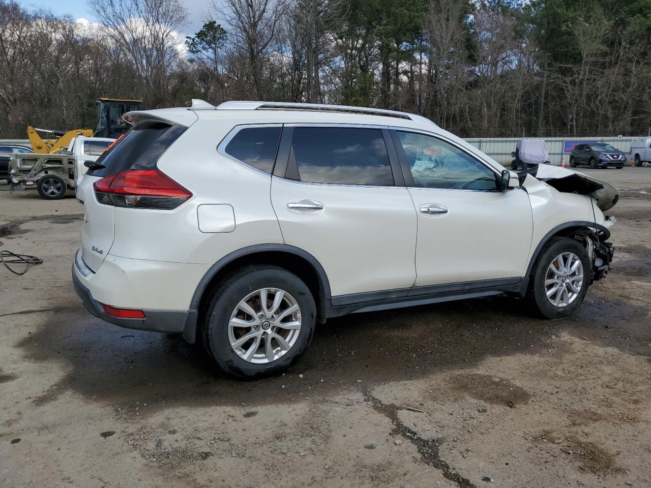 2017 NISSAN ROGUE S - Фото 3