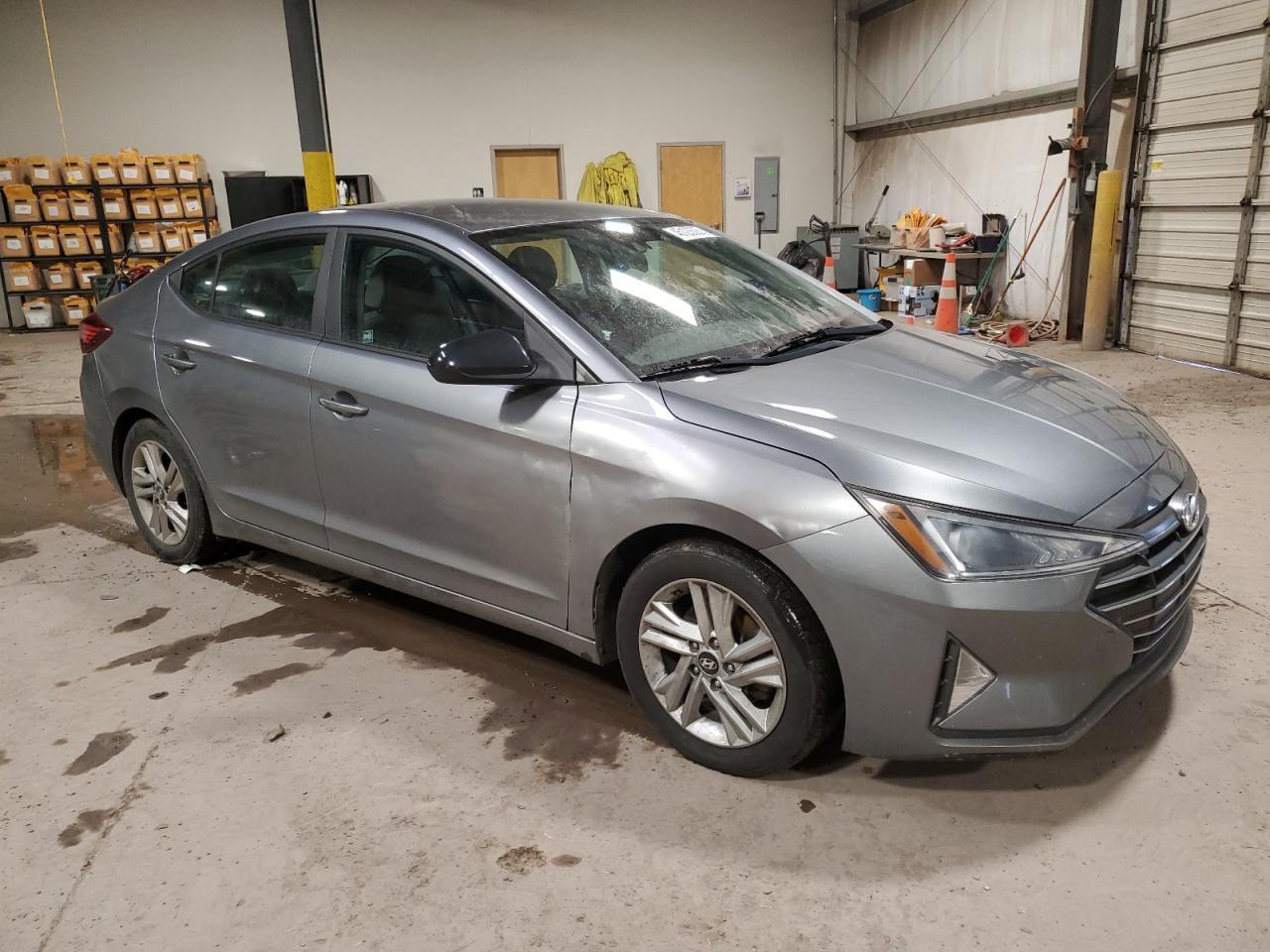 2019 HYUNDAI ELANTRA SE - Фото 4