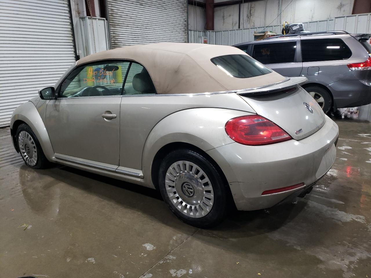 2015 VOLKSWAGEN BEETLE 1.8 - Фото 2