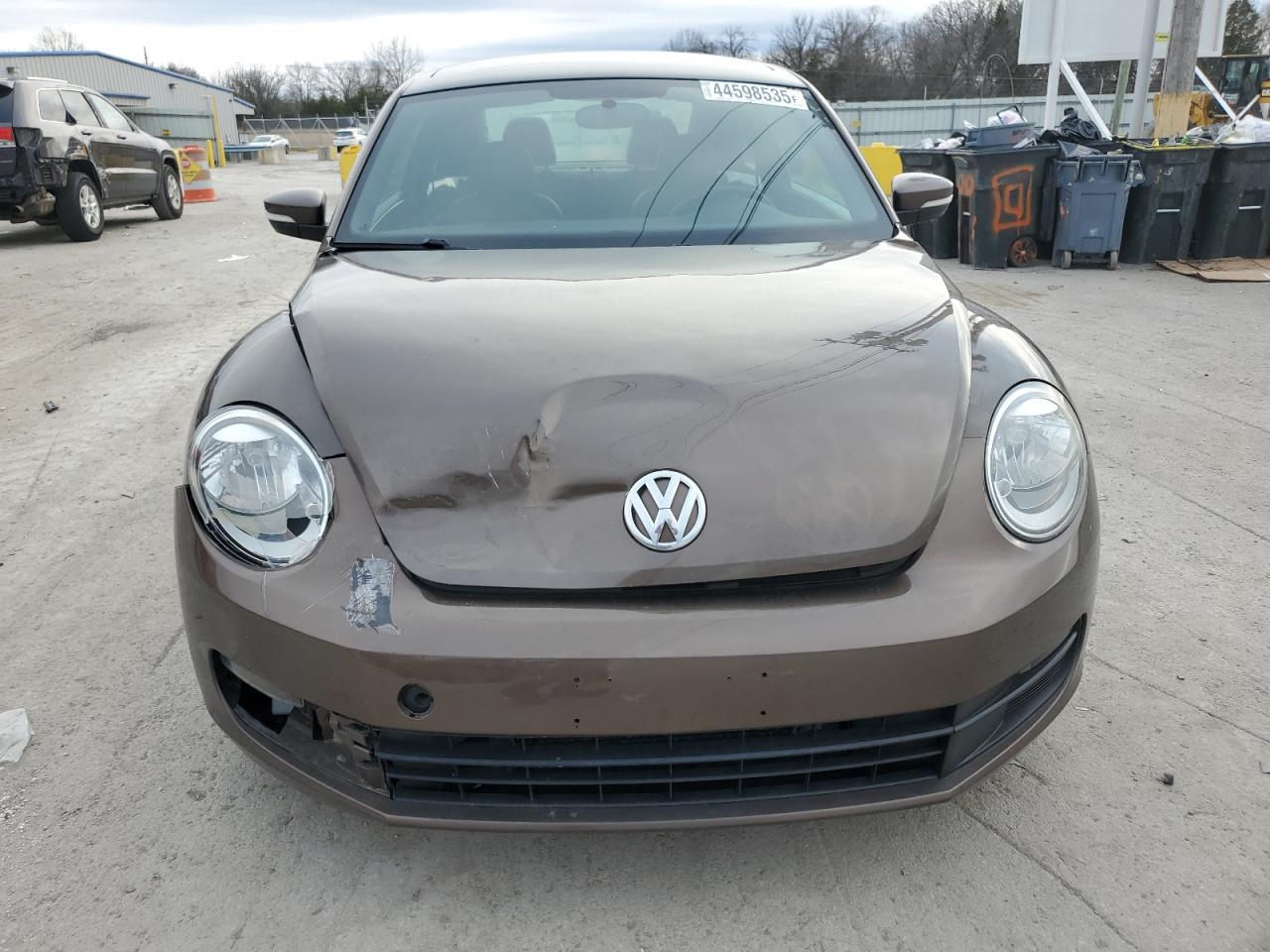 2012 VOLKSWAGEN BEETLE - Image 5