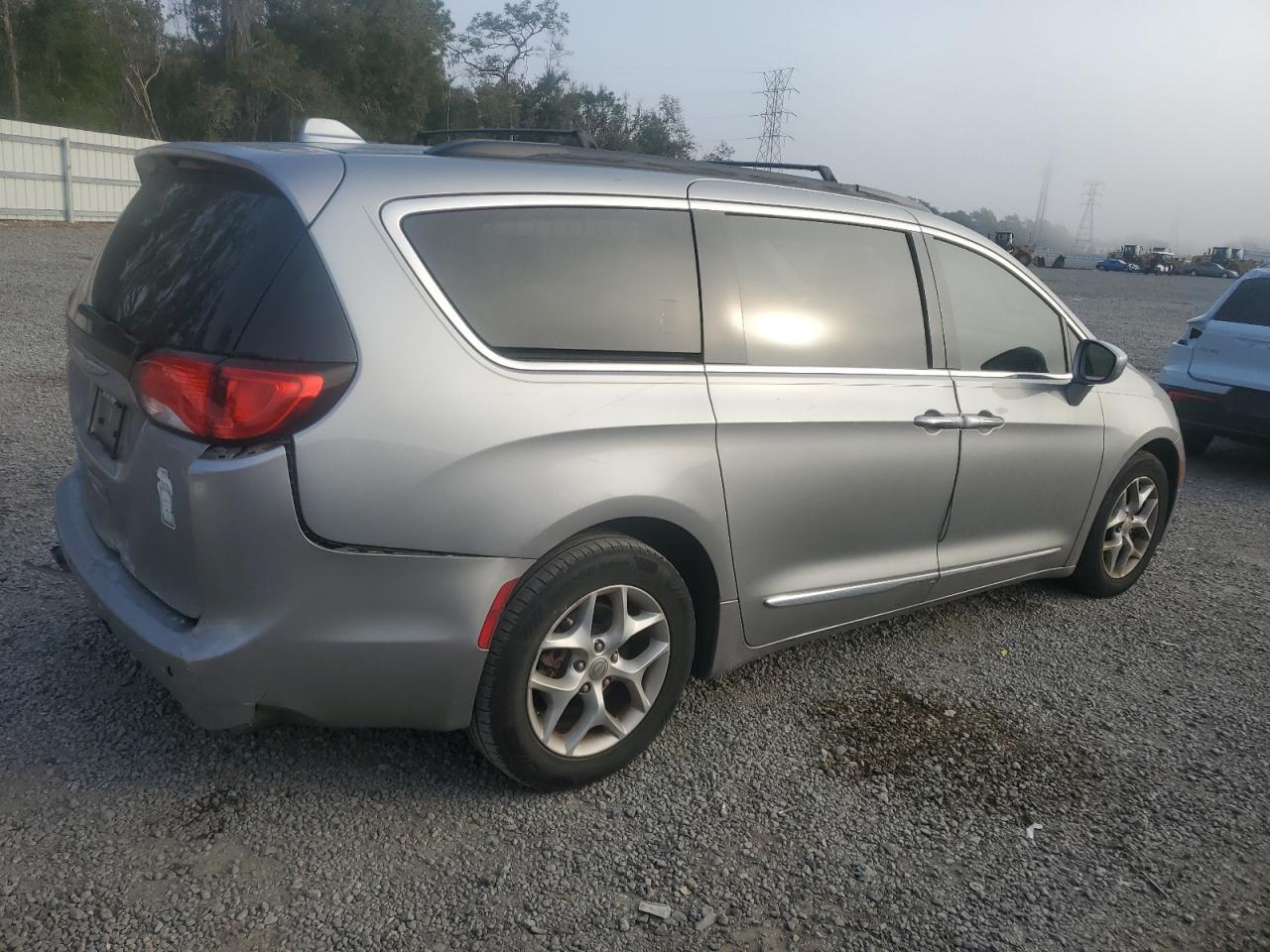 2017 CHRYSLER PACIFICA T - Фото 3