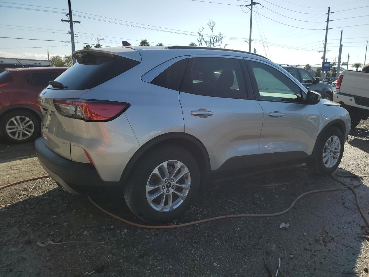 2020 FORD ESCAPE SE - Image 3