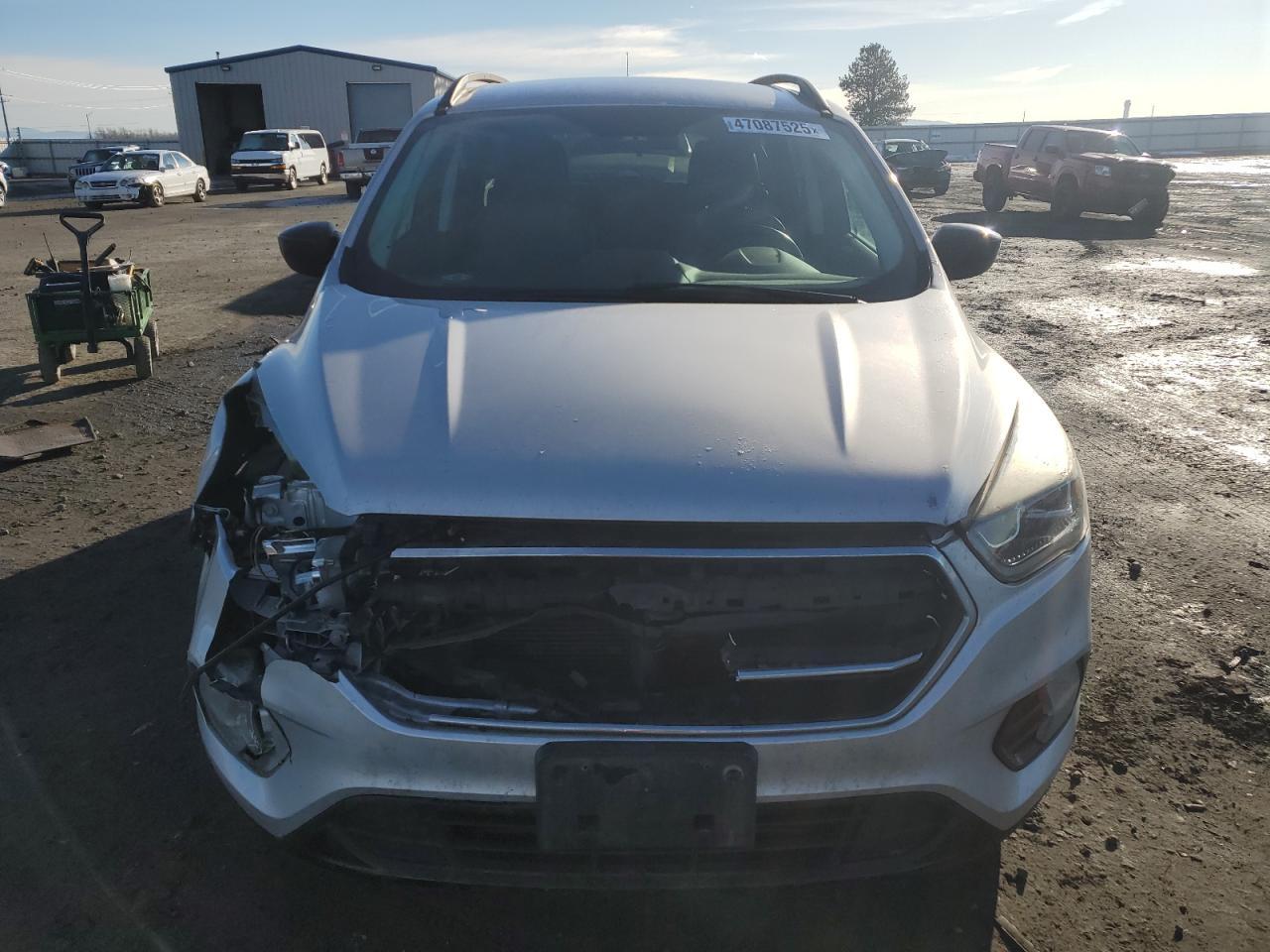 2017 FORD ESCAPE SE - Фото 5