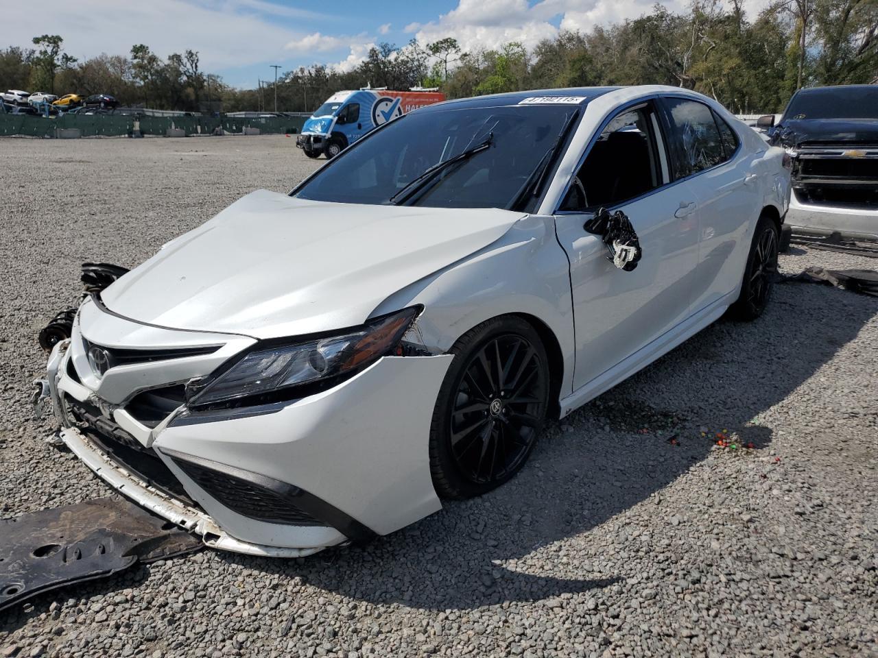2021 TOYOTA CAMRY XSE