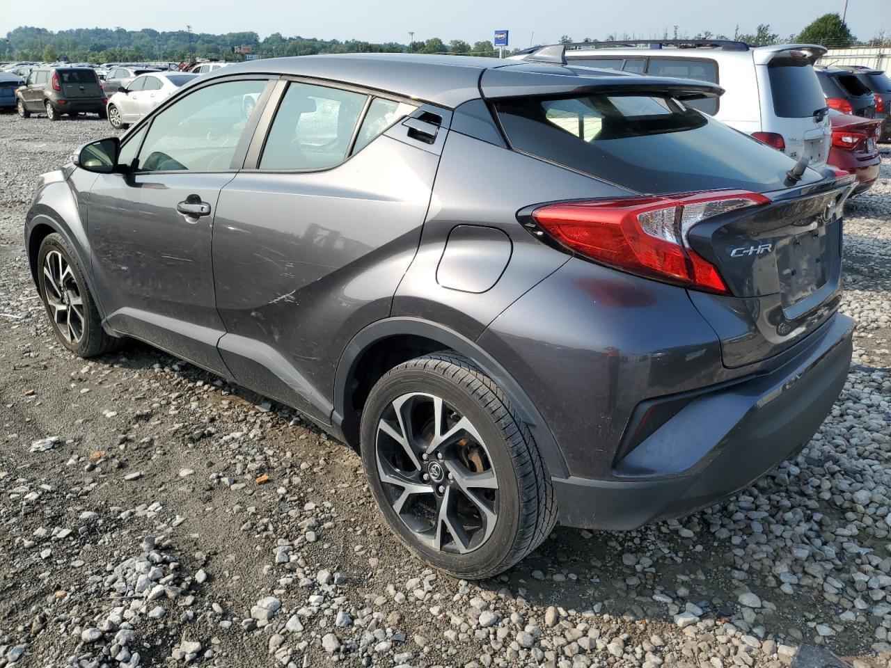 2018 TOYOTA C-HR XLE - Image 2