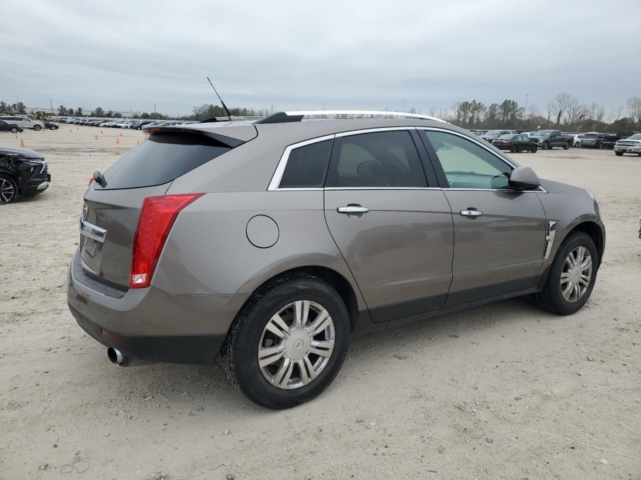 2011 CADILLAC SRX LUXURY - Image 3