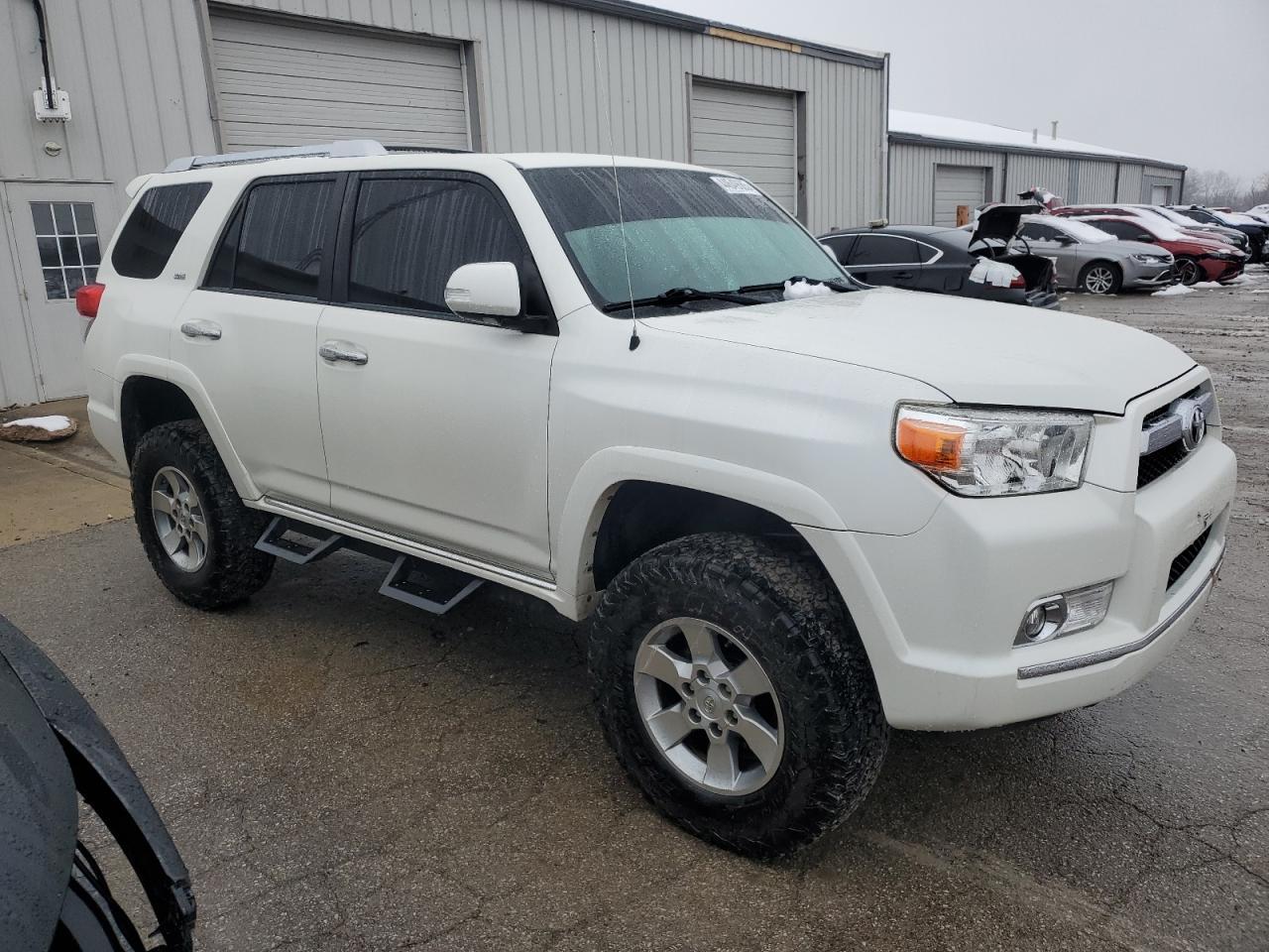 2011 TOYOTA 4RUNNER SR - Image 4