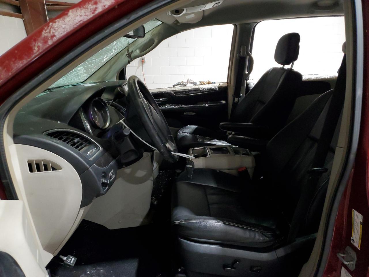 2014 CHRYSLER TOWN & COU - Фото 7