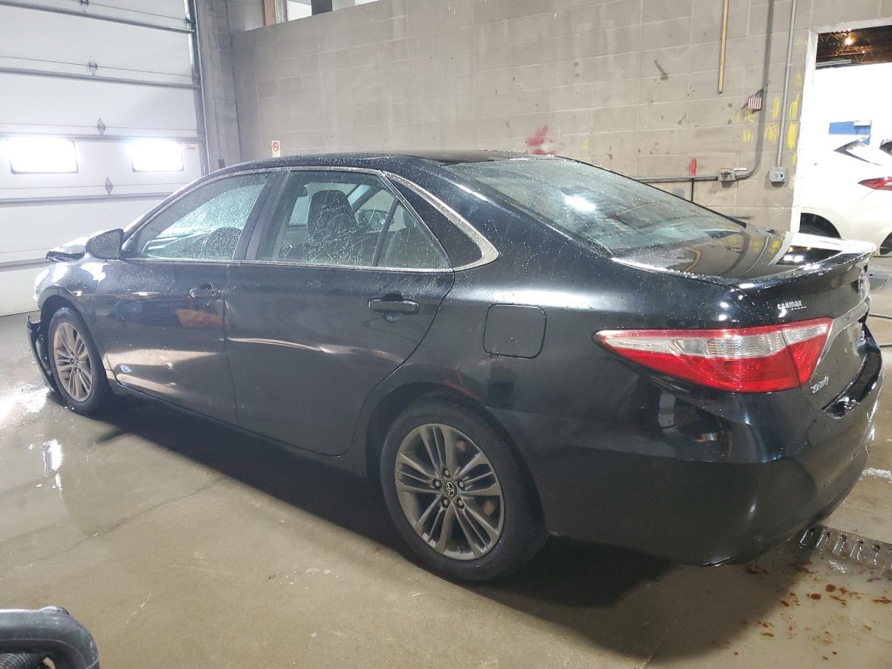 2017 TOYOTA CAMRY LE - Фото 2