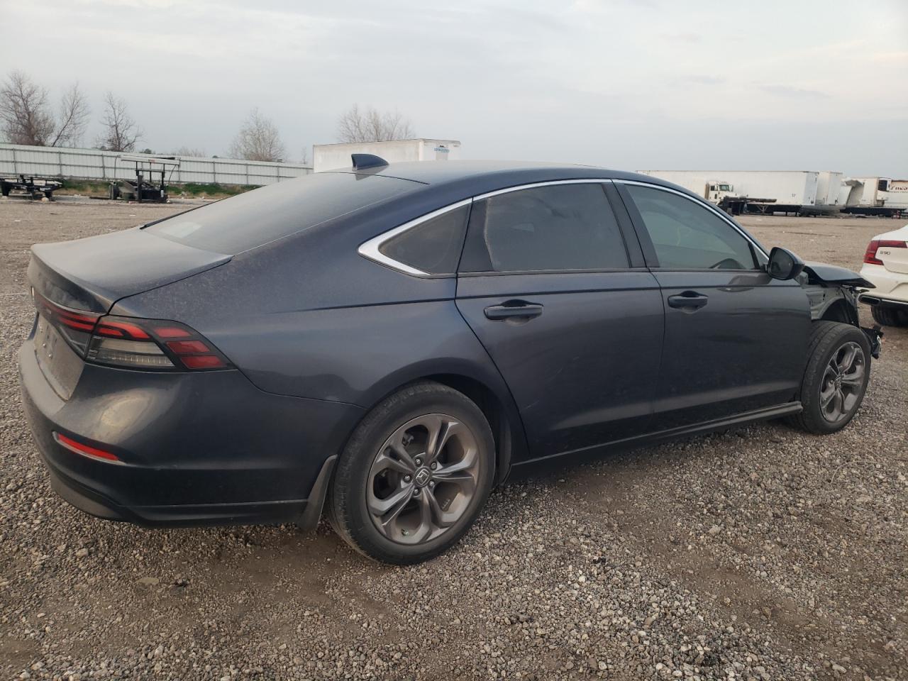 2024 HONDA ACCORD EX - Фото 3