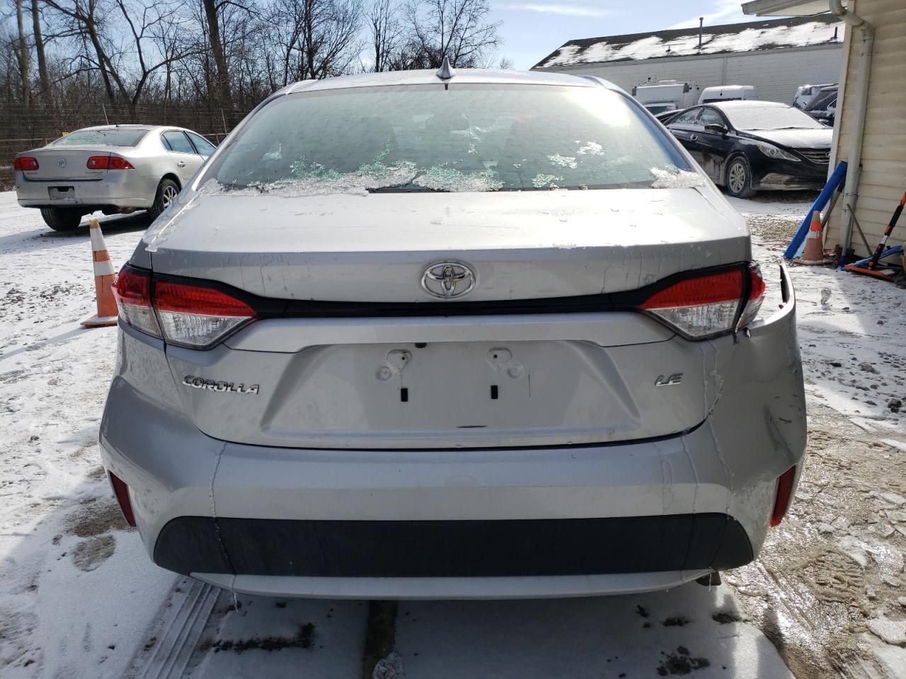 2022 TOYOTA COROLLA LE - Image 6