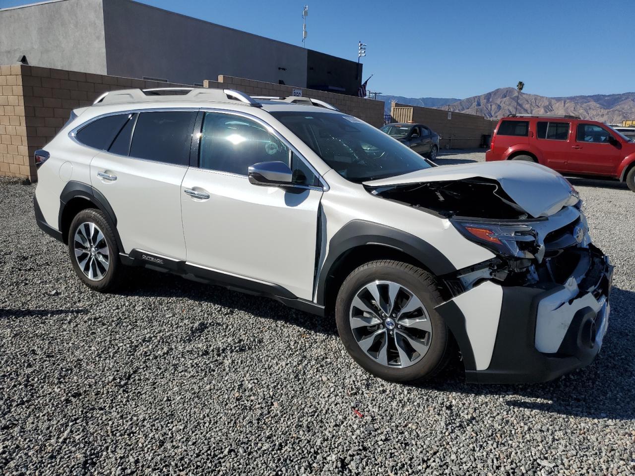 2024 SUBARU OUTBACK TO - Image 4