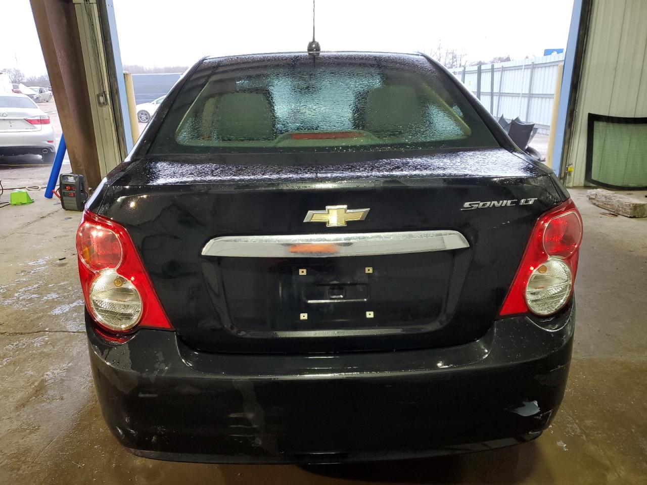2016 CHEVROLET SONIC LT - Фото 6