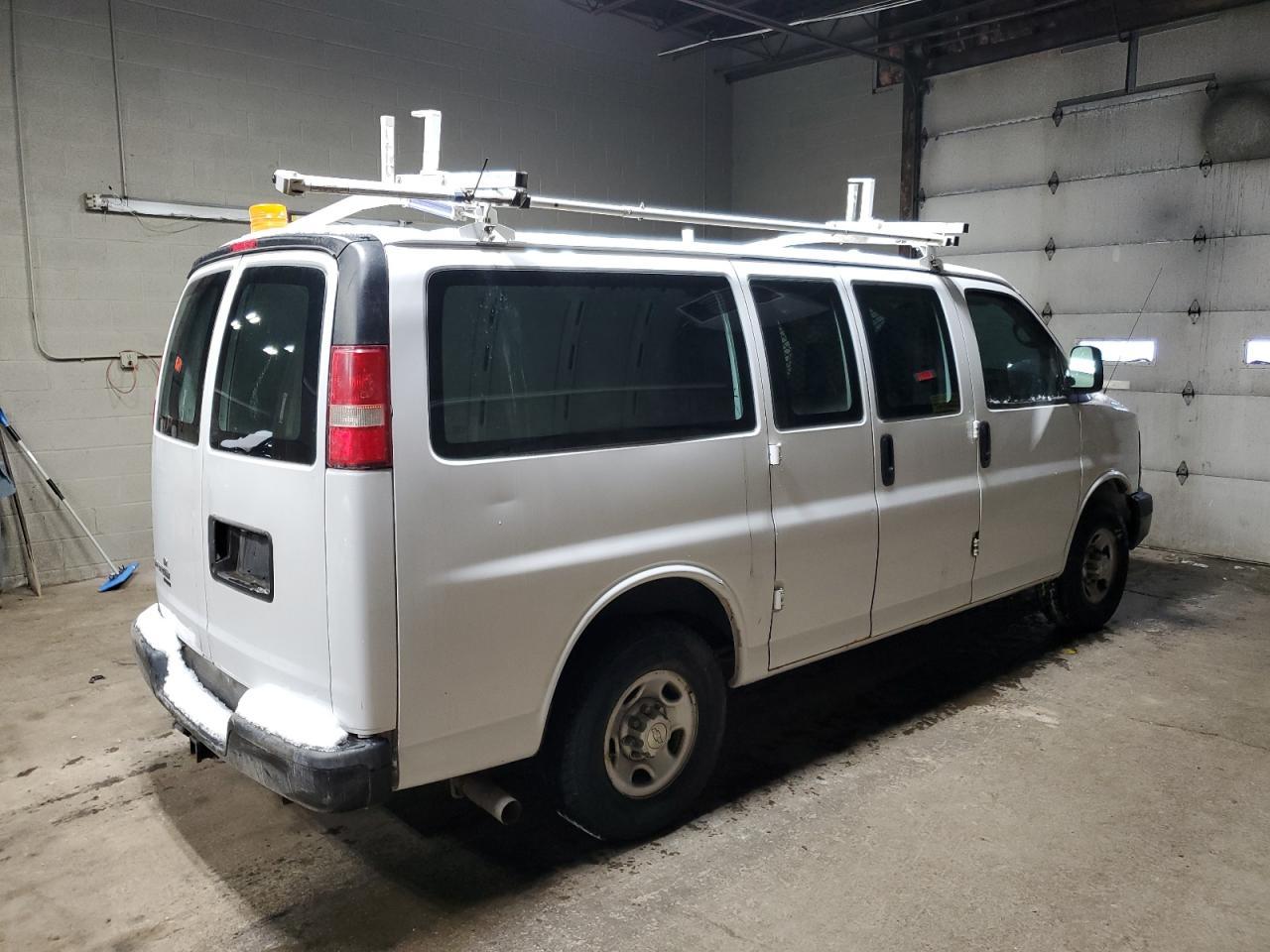 2015 CHEVROLET EXPRESS G2 - Image 3