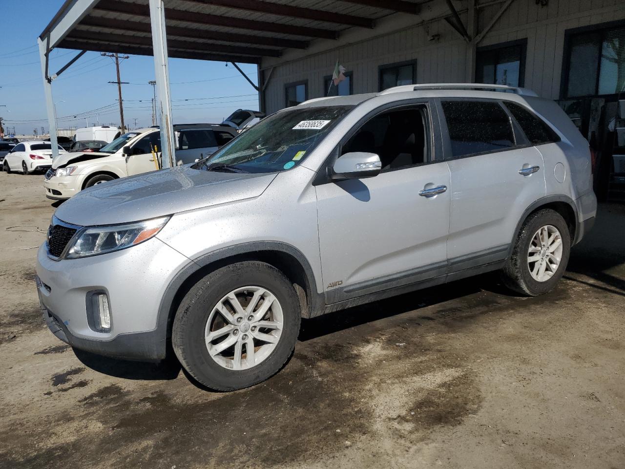 2015 KIA SORENTO LX
