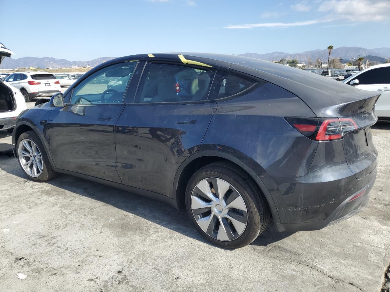2024 TESLA MODEL Y - Image 2