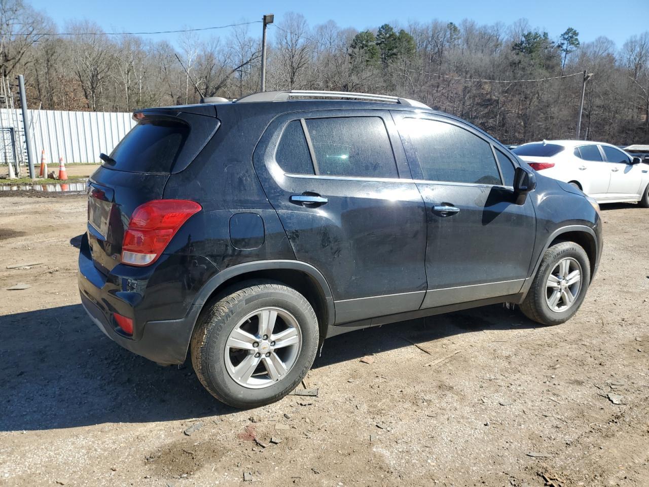 2019 CHEVROLET TRAX 1LT - Фото 3