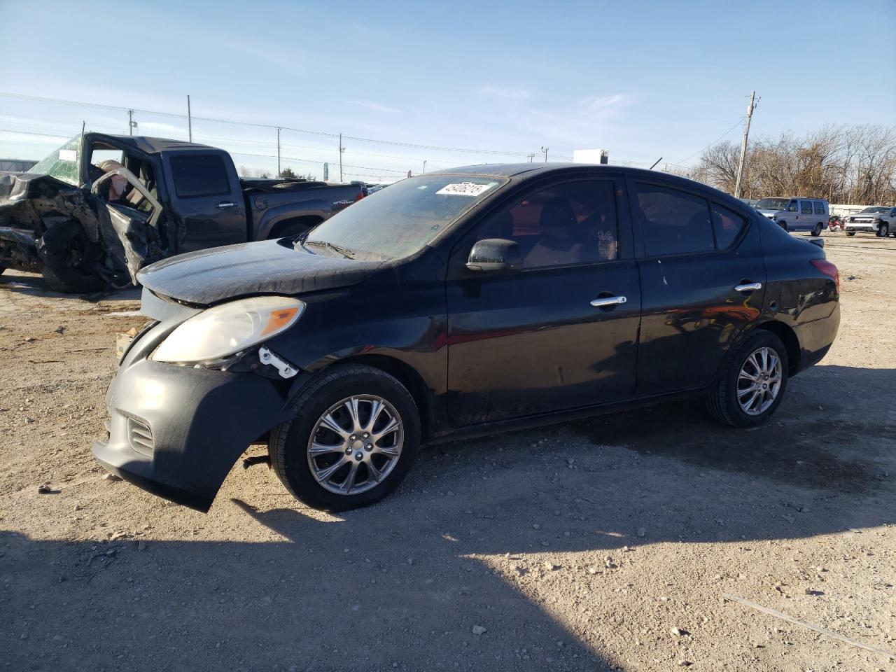 2013 NISSAN VERSA S car image