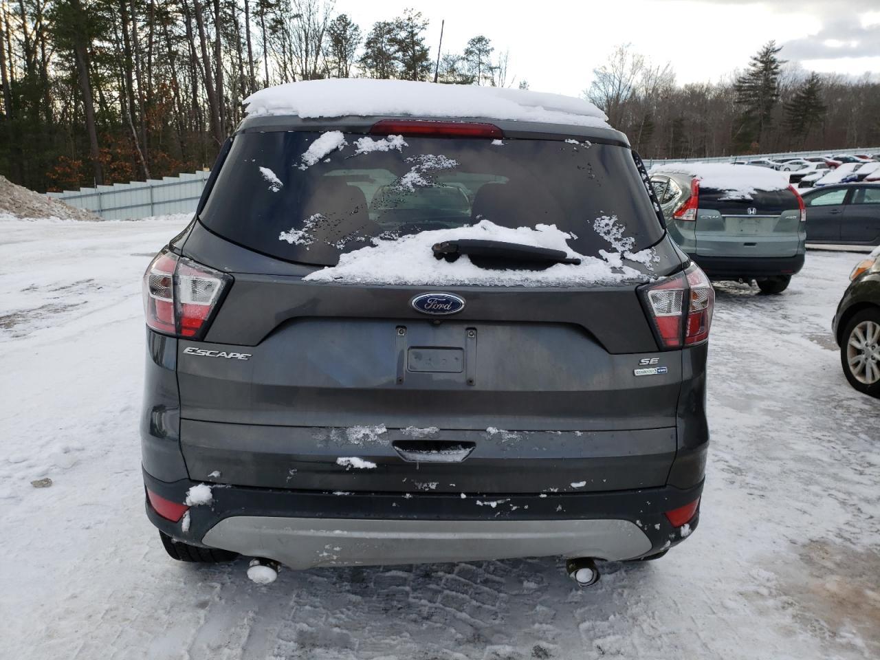 2017 FORD ESCAPE SE - Фото 6
