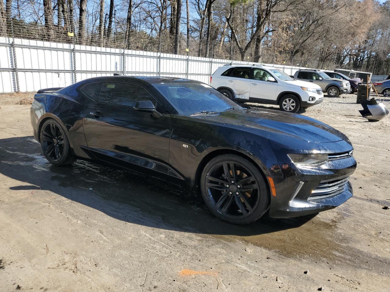 2018 CHEVROLET CAMARO LT - Image 4