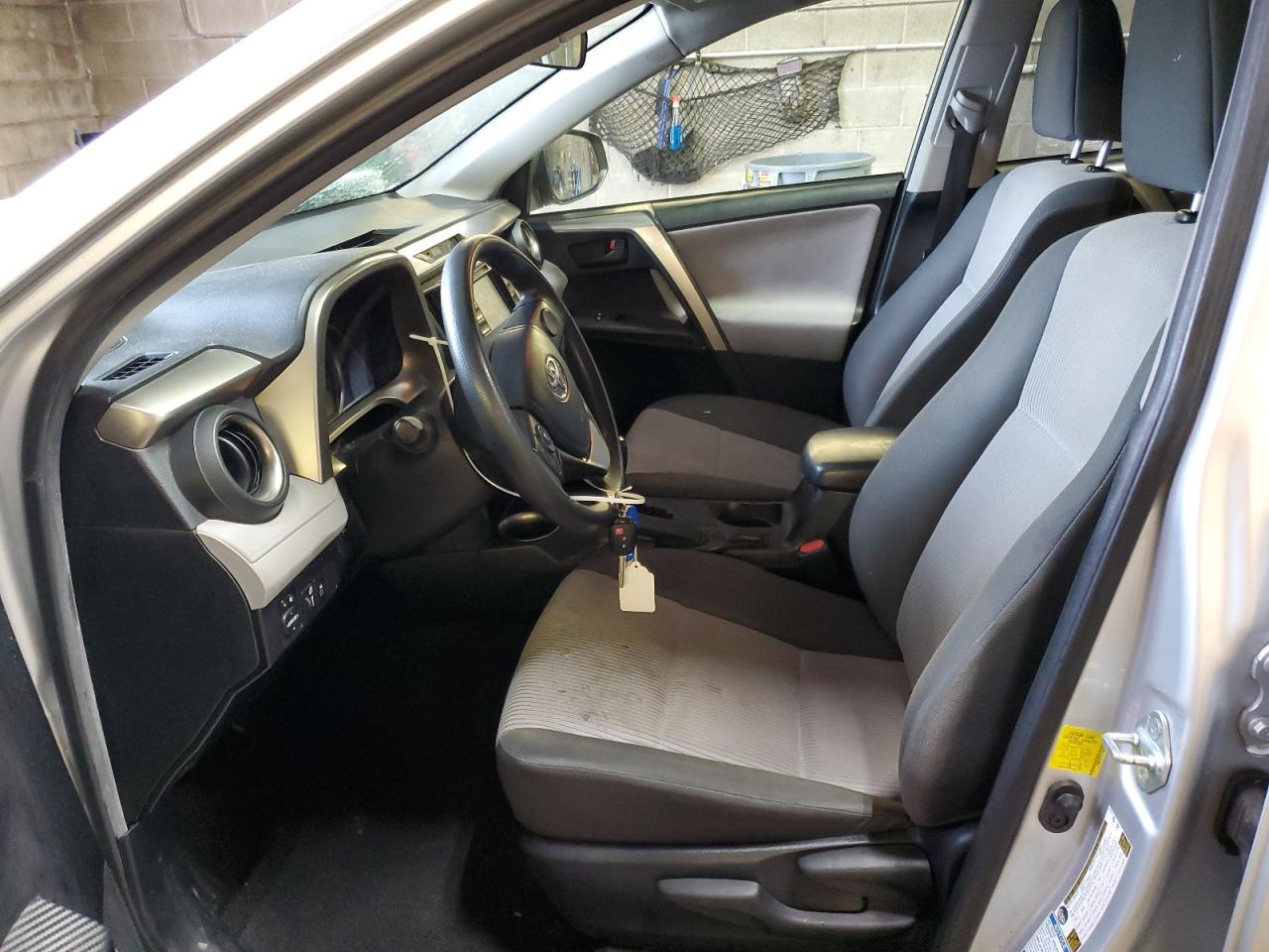 2015 TOYOTA RAV4 LE - Image 7