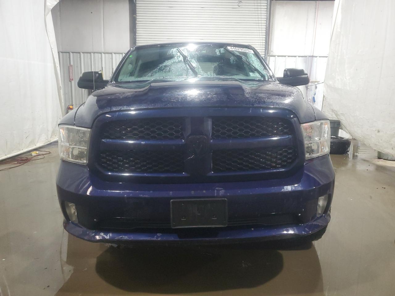 2014 RAM 1500 ST - Image 5